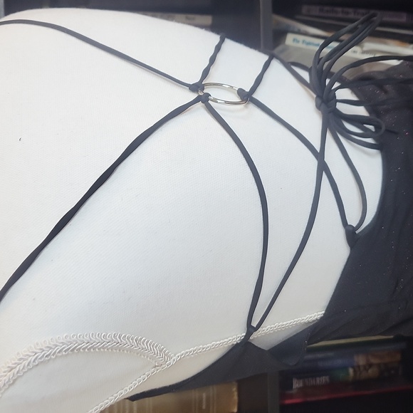 LUCY IN THE SKY Black with Red Sparkle Cowl Neck Ruched Side Strappy Mini Dress - Picture 8 of 13